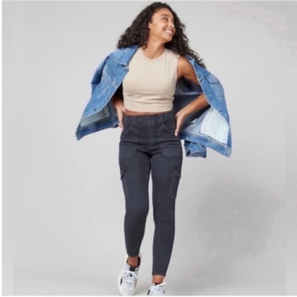 NWT Spanx Stretch Twill Ankle Cargo Pants Dark Gray Leggings - Picture 1 of 9